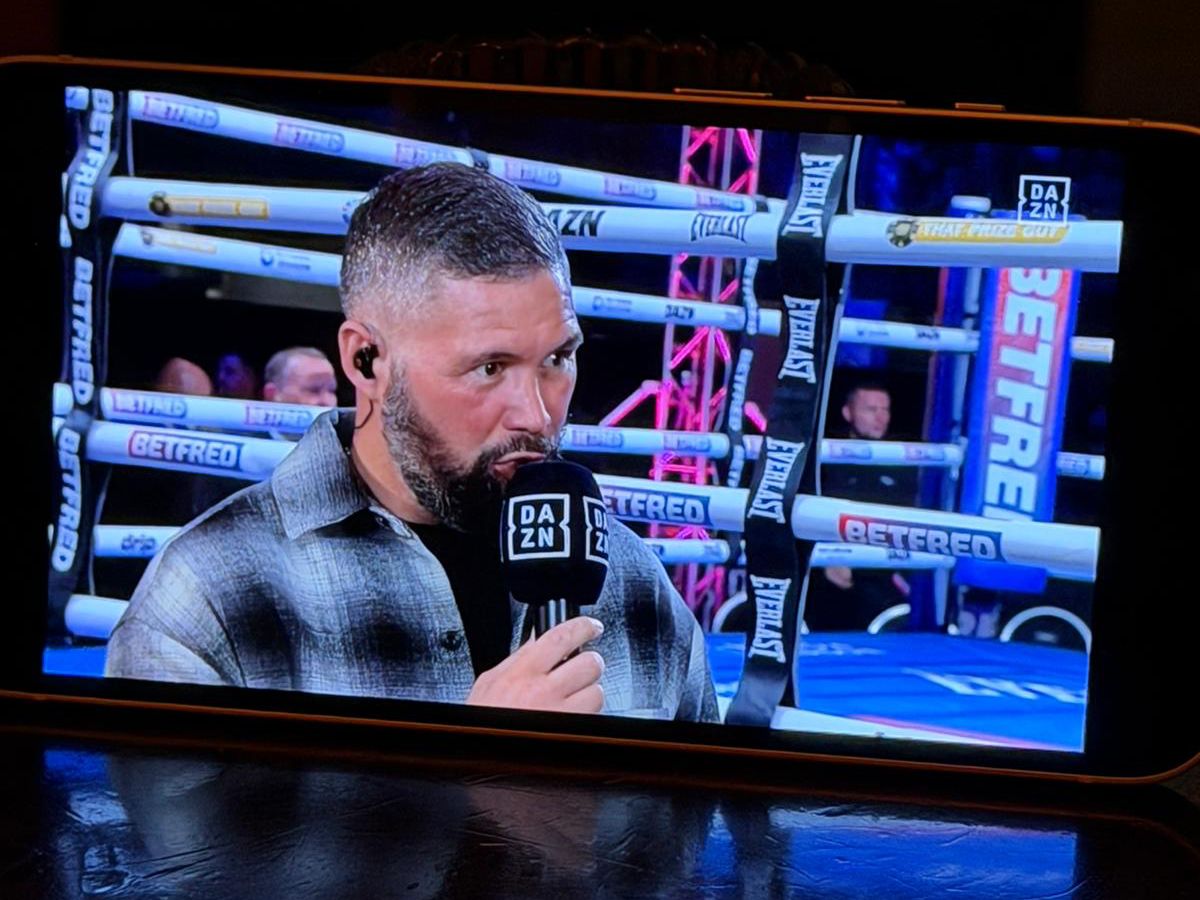 Ringside analyst live on DAZN